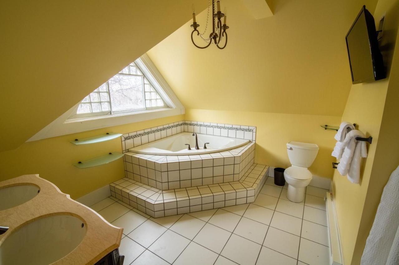 Pope House - Hist. Mansion - The Green Suite Helena Buitenkant foto